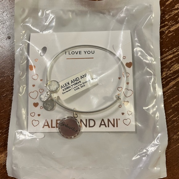 Silvertone ‘Godmother’ Adjustable Charm Bracelet - Picture 8 of 9